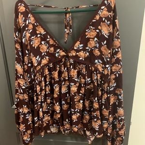 Beautiful top from silver lining boutique